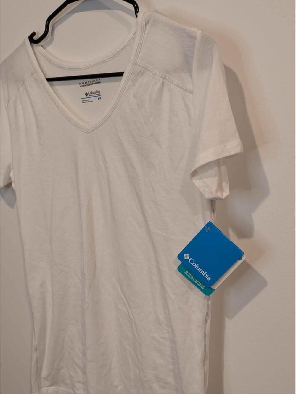 New Columbia OMNI-WICK Women's Short Sleeve V-Neck Tee M/M - Picture 3 of 6